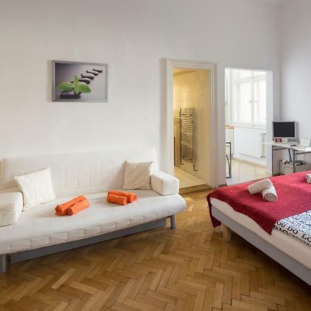 Dusni Apartments Prague Luaran gambar