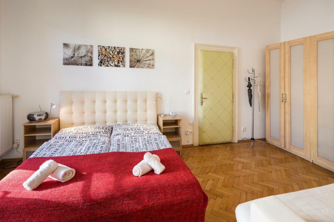 Dusni Apartments Prague Luaran gambar
